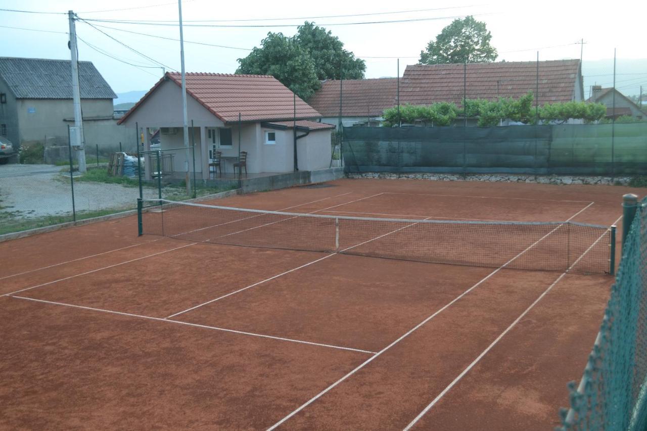 Rest Apartments Nikšić Eksteriør billede